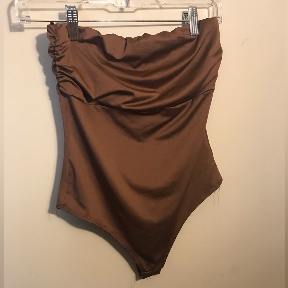 ❤️ Live in the Moment Strapless Brown Women’s Bodysuit Size Medium